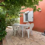 Avec Piscine Partagee 빌라