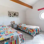 Avec Piscine Partagee Villa Agde