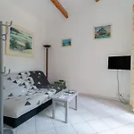 Avec Piscine Partagee Villa Agde