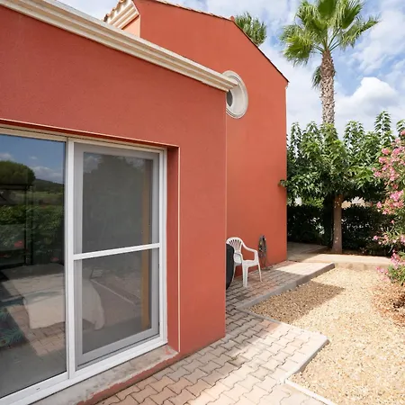 Avec Piscine Partagee Villa Agde