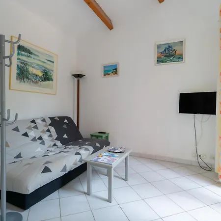 Avec Piscine Partagee Villa Agde