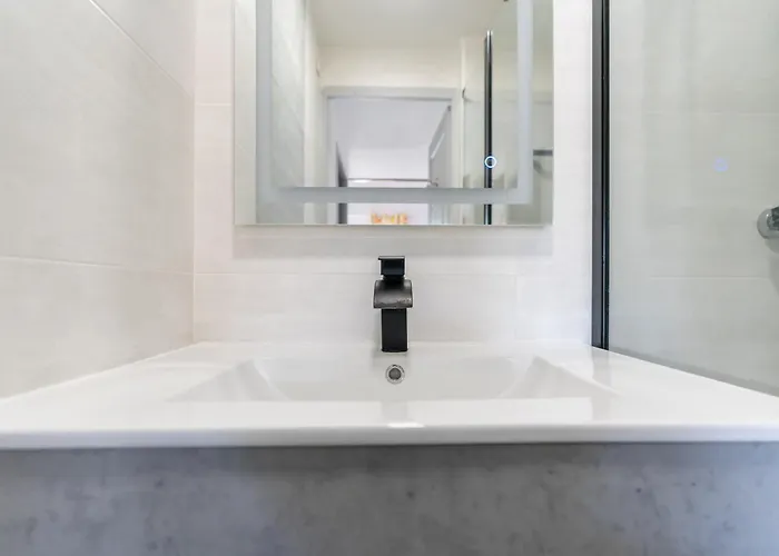 Villa Avec Piscine Partagée *