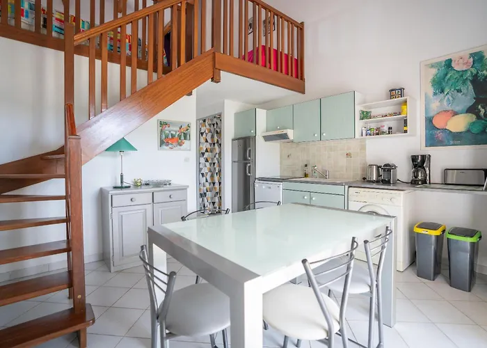 Avec Piscine Partagée * Agde